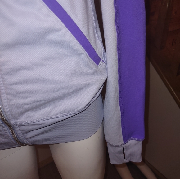 Lululemon two to make it true jacket - Picture 4 of 9